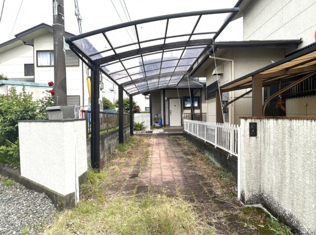 富士市川成島　R　中古戸建の駐車場