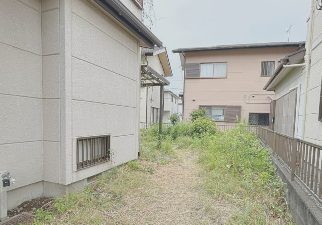 富士市川成島　R　中古戸建の庭