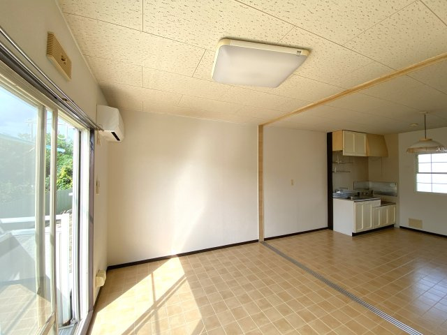 グランメール葛岡Bの洋室