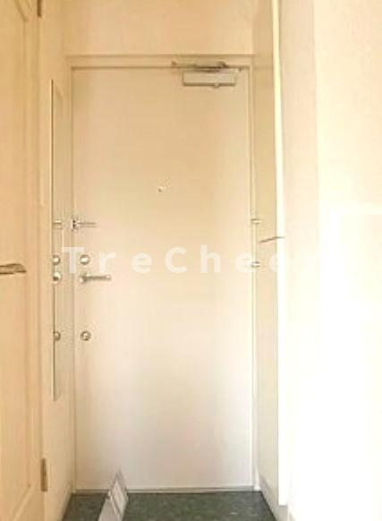 カスティーロ東十条の玄関