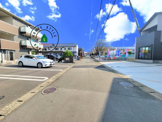 合志市幾久富第2-2棟（1号棟）　の前面道路含む現地写真|前面道路です。