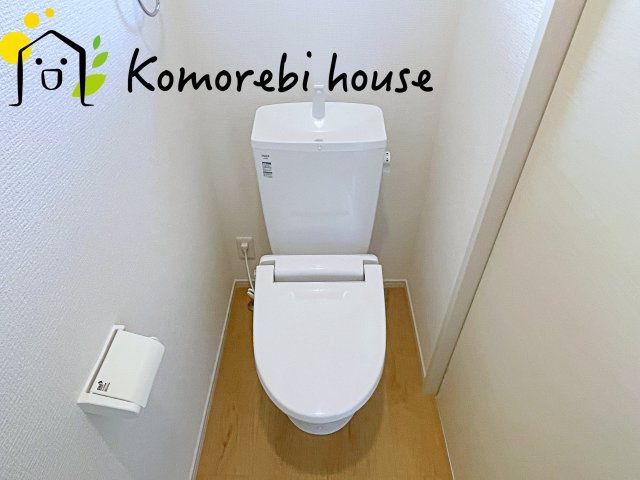 蓮田市綾瀬　2期　新築一戸建て　01のトイレ