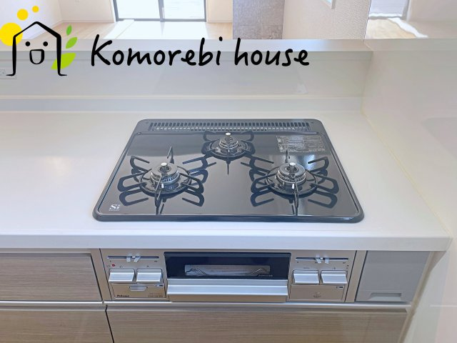 蓮田市綾瀬　2期　新築一戸建て　01のキッチン