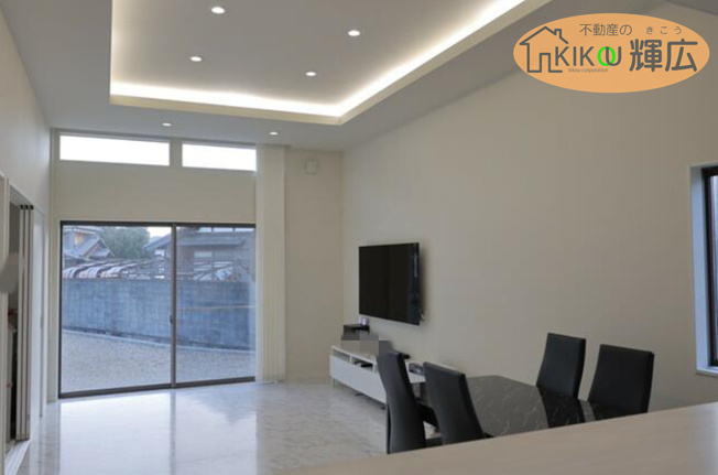 【居間・リビング】 | 姫路市花田町小川　中古戸建