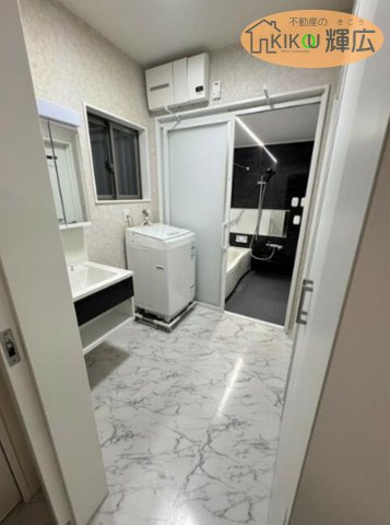 【洗面所】 | 姫路市花田町小川　中古戸建