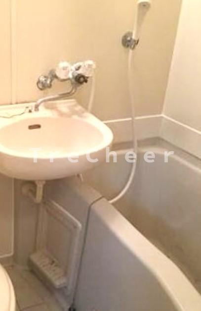 レオパレス新大塚第１の浴室