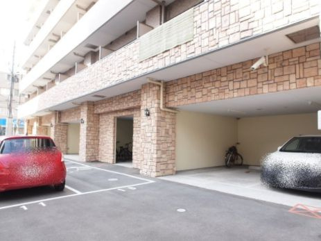 レオンコンフォート難波の駐車場|レオンコンフォート難波　駐車場