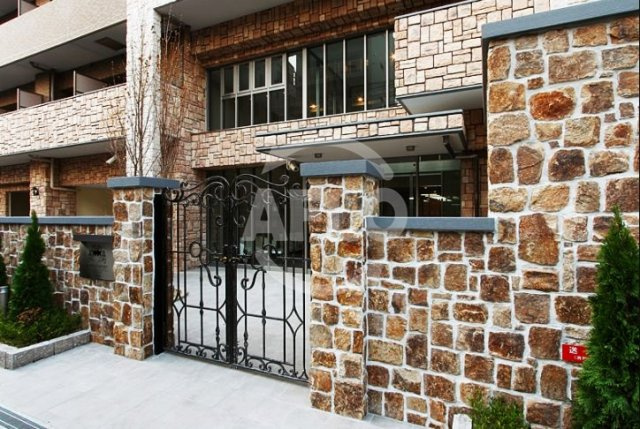 レオンコンフォート難波のエントランス|レオンコンフォート難波　エントランス