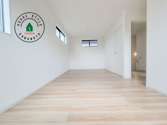 合志市幾久富第2-2棟（2号棟）　の洋室|採光良好な洋室は全居室、複層ガラスの遮熱効果と断熱効果で、一年中快適に過ごせます。