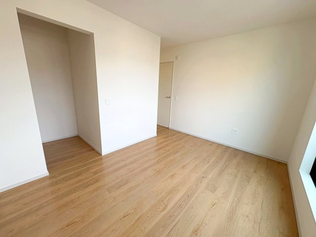 小倉町蓮池の洋室