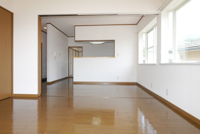 メゾンセガワ　A棟の居間・リビング