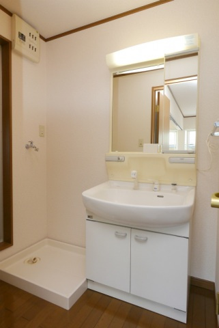 メゾンセガワ　A棟の洗面所