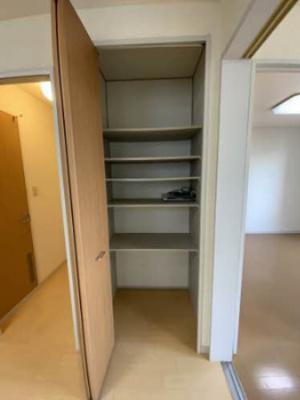 【収納】 | サンハイツD棟 | 同間取り別部屋写真です。