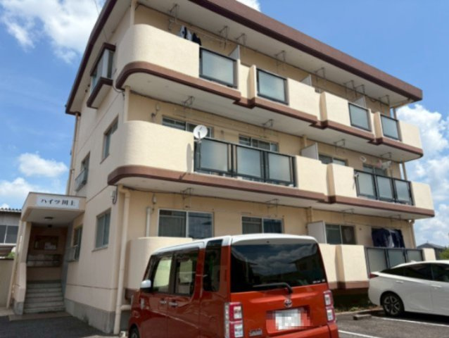 ハイツ川上の外観