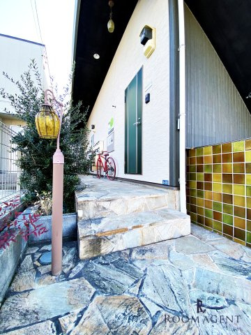 ベーセーベージェーのエントランス