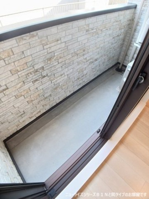 【バルコニー】 | エル・アヴェニール