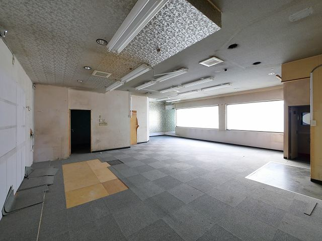 西登美ケ丘ニ丁目店舗の内装