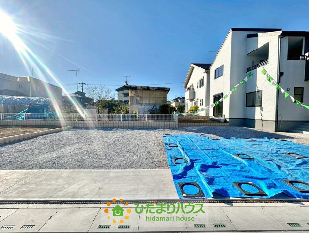 第1幸手円藤内　新築一戸建て　リーブルガーデンの駐車場|最大4台並列駐車が可能！お車の出し入れもラクラク！