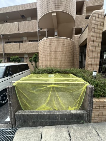 アソシエ三好丘のエントランス