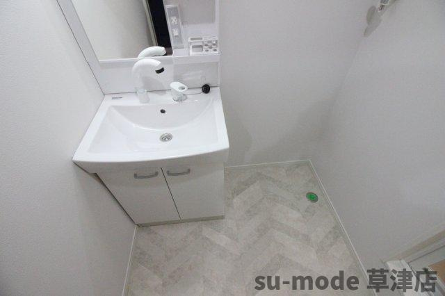 【独立洗面台】 | AXIA COURT | 独立洗面台で身支度をすべて済ませてしまいましょう