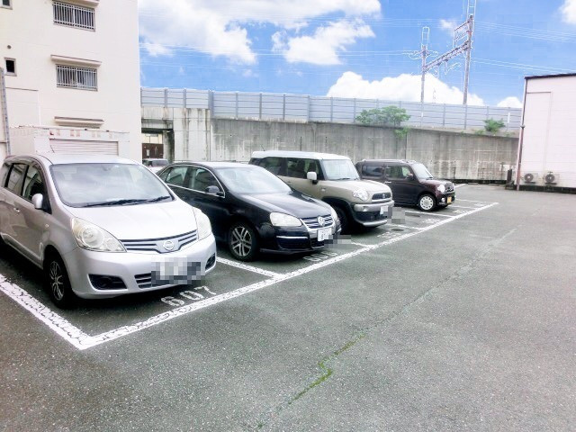 クラウンVの駐車場