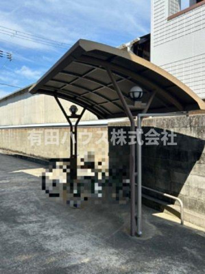 【その他共用部分】 | メゾンプレミールA棟 | 駐輪所が玄関入口付近にあるので便利☆