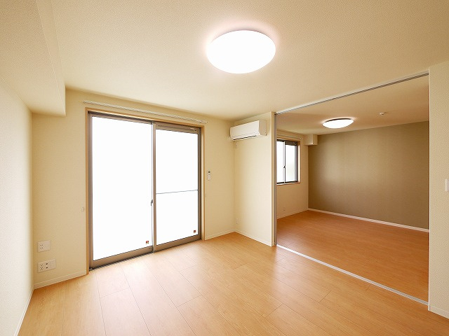 シャーメゾン　エストの居間・リビング|こちらの居間で趣味の時間をお楽しみください