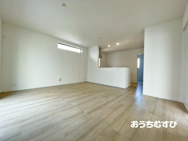 守山区桔梗平3期(全3棟)の居間・リビング