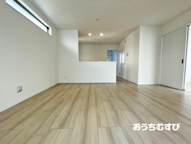 守山区桔梗平3期(全3棟)の居間・リビング