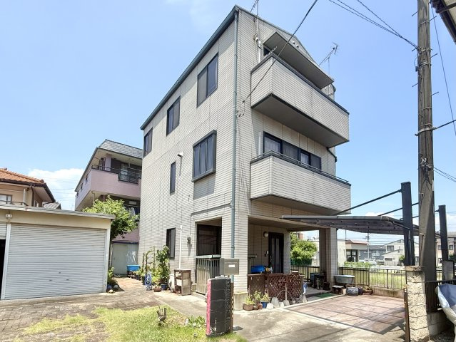 【中古戸建】高崎市八千代町4丁目の外観|■外観｜永く住むほどに愛着を深める、味わい豊かなデザインです。