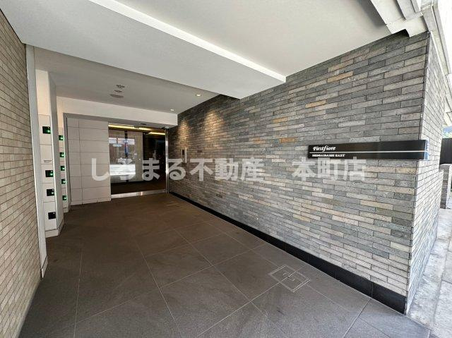 ファーストフィオーレシンサイバシイーストのエントランス