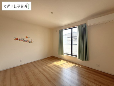 【洋室】 | 鴻巣市小松1丁目　中古住宅   | 現地(2025年7月撮影)
