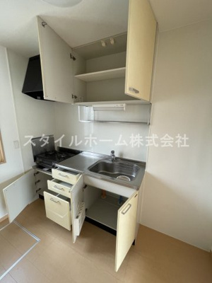 【キッチン】 | ルミエール | 別部屋写真です。