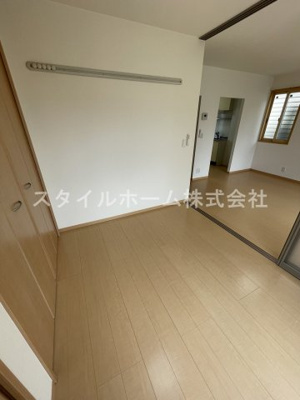 【居間・リビング】 | ルミエール | 別部屋写真です。