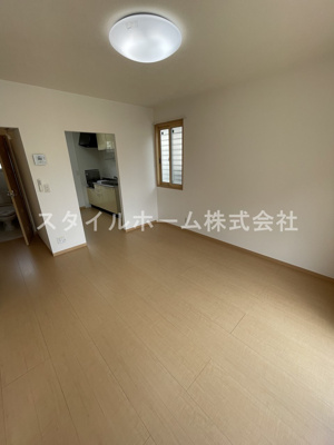 【居間・リビング】 | ルミエール | 別部屋写真です。