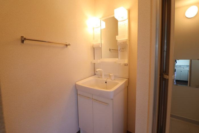 グリーンハイツ Ⅰの独立洗面台|洗髪洗面化粧台