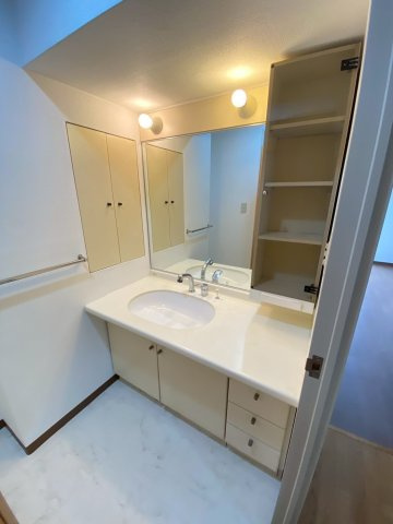 【独立洗面台】