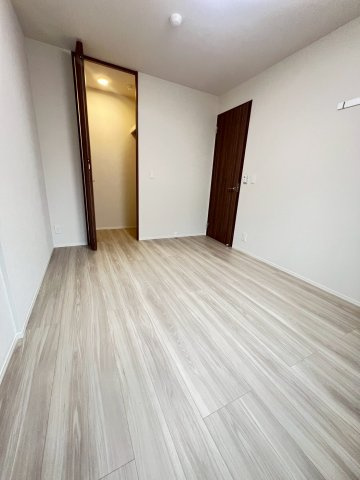 ラ・メゾン三保町の寝室