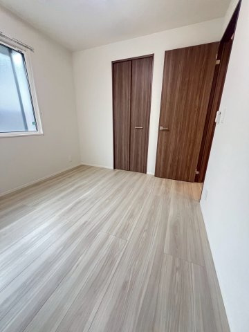 ラ・メゾン三保町の洋室