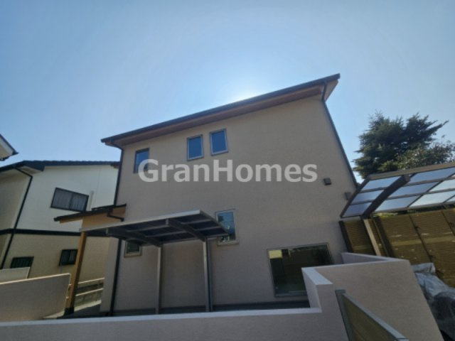 神戸市西区玉津町西河原の一戸建ての外観