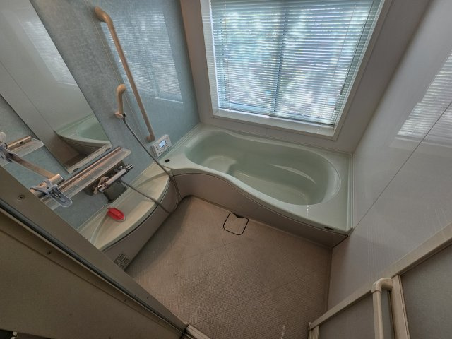 神戸市西区玉津町西河原の一戸建ての浴室