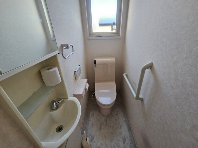 神戸市西区玉津町西河原の一戸建てのトイレ