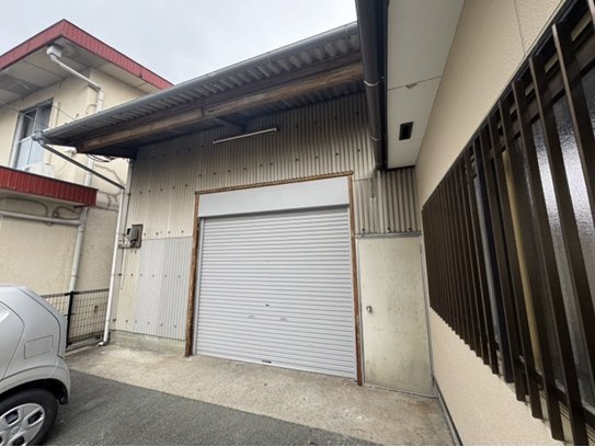 諸岡3丁目倉庫付事務所の外観