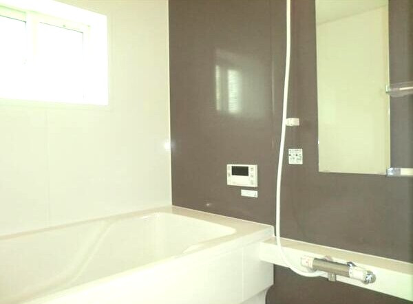 一宮市下沼町戸建Ａ棟の浴室