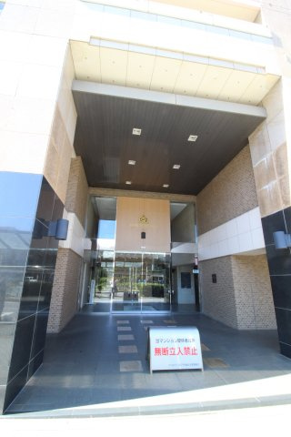 アパタワーズ八千代緑が丘のエントランス