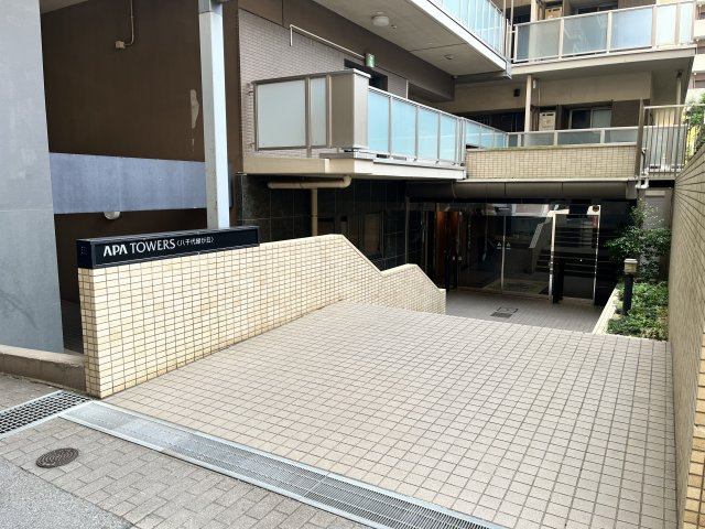 アパタワーズ八千代緑が丘のエントランス|エントランス。
