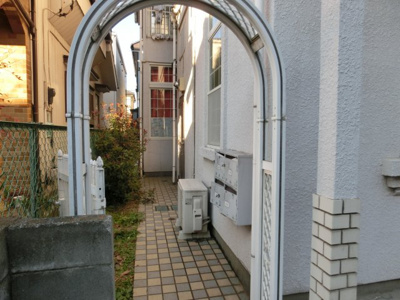 【エントランス】 | ベルローズ