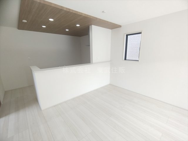 【ダイニング】 | 川越市今成13期　全5棟　1号棟 | 食卓を囲むダイニング