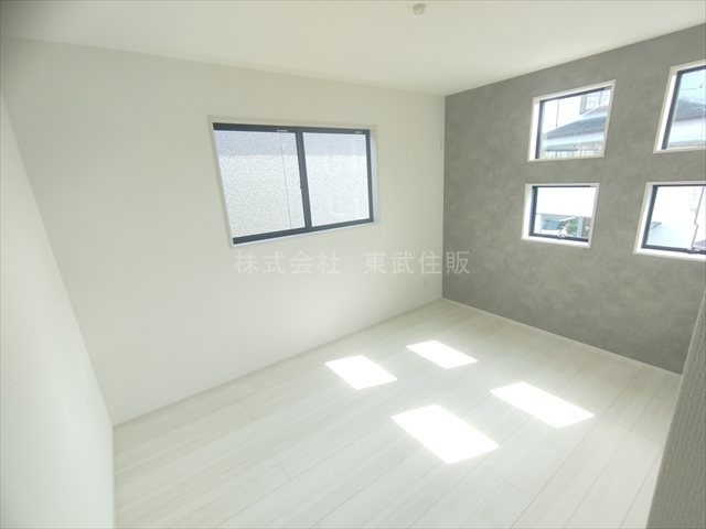 【寝室】 | 川越市今成13期　全5棟　1号棟 | 洋室6.25帖、ゆとりの広さです