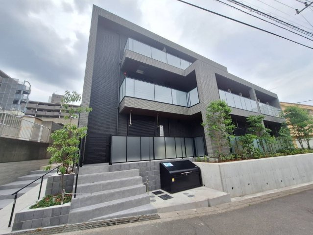 ヴァヌルーの外観